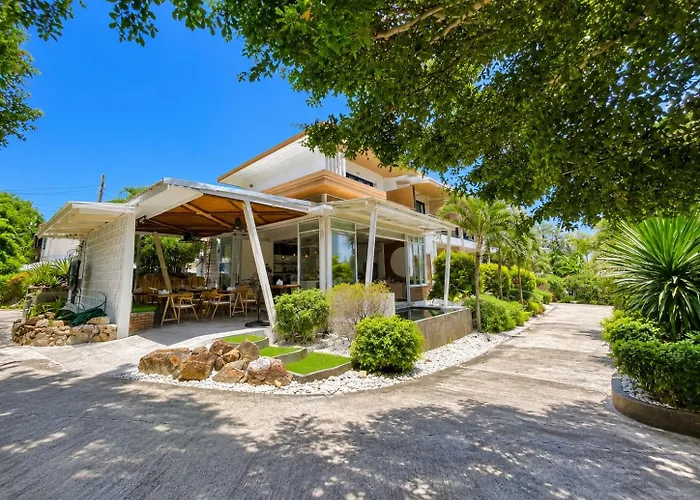 Field-D House